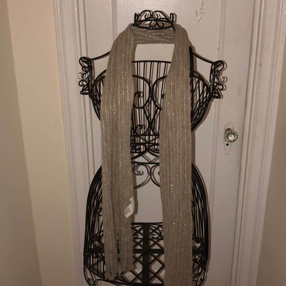 New York & Co Scarf